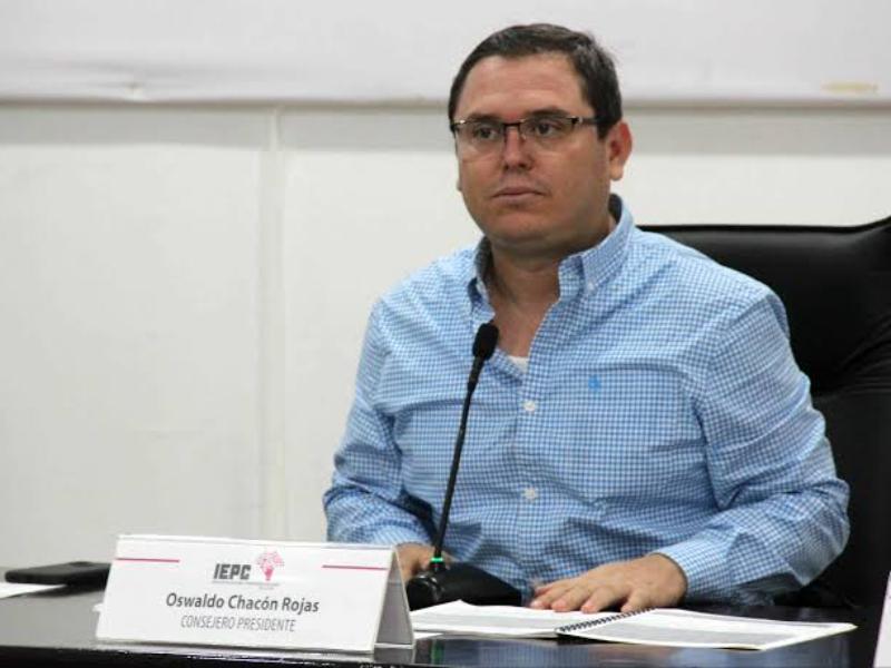Oswaldo Chacón se deslinda de actos corruptos durante su gestión en IEPC