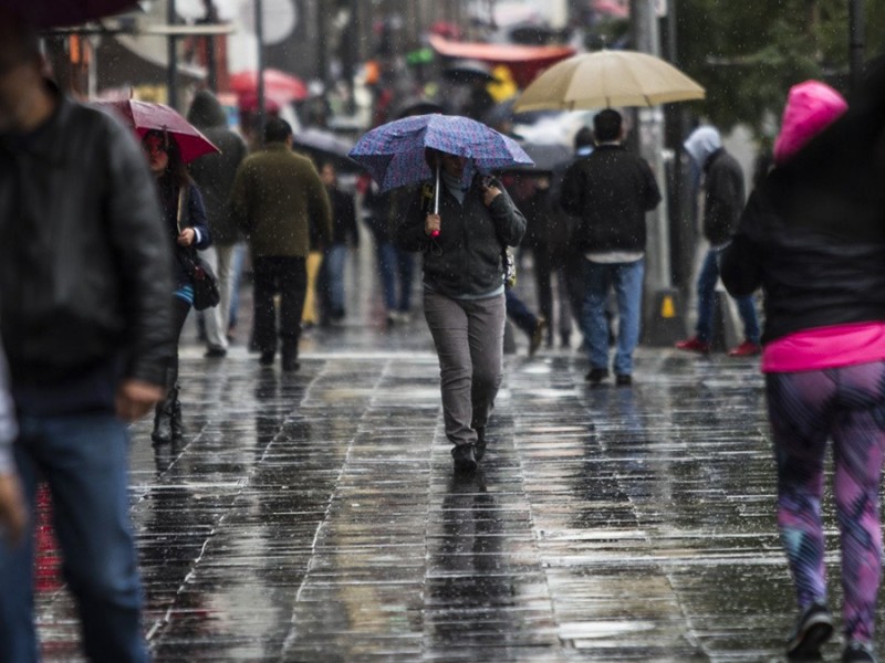 Otis avanza como tormenta tropical