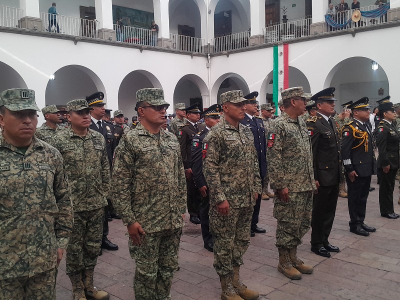 Otorga Defensa reconocimientos y ascensos a elementos del Ejército y Guardia Nacional