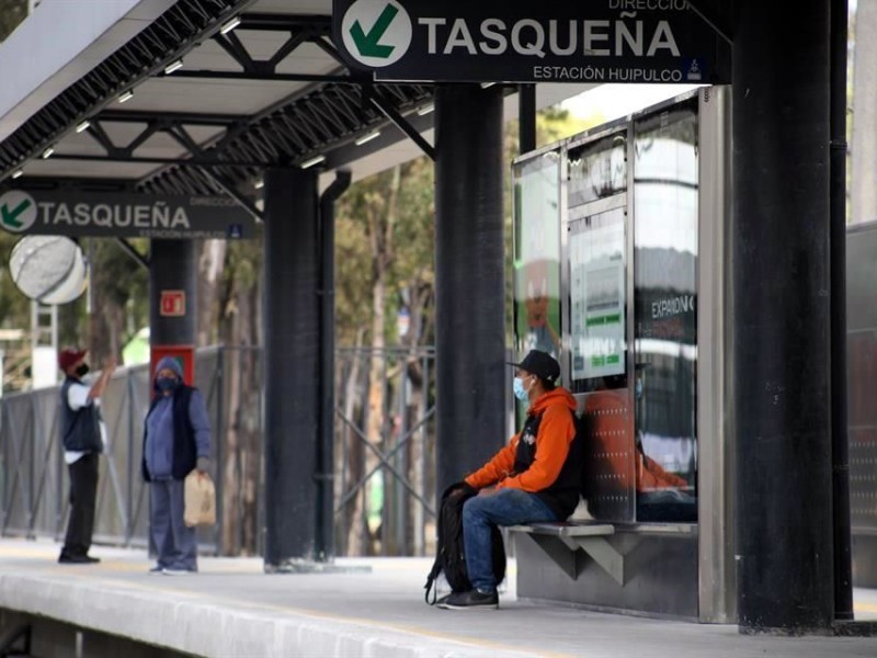 ¡Otra vez! Falla el tren ligero; usuarios resultan afectados