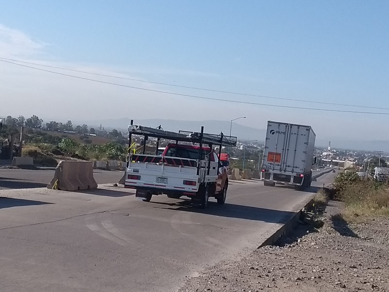 Otra vez paran trabajos para rehabilitar carretera