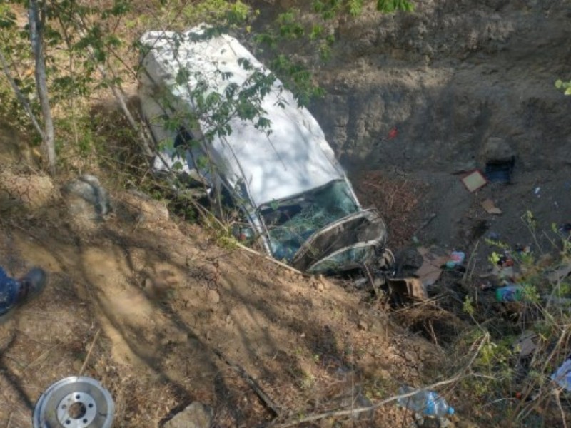 Otro accidente en la Supercarretera Mitla-Tehuantepec deja un herido grave