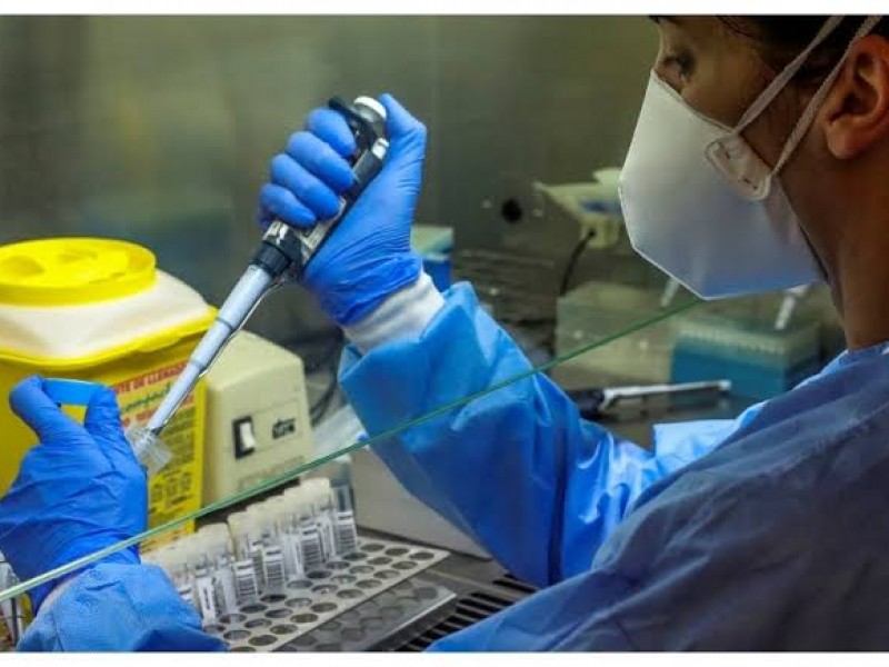 Oxford y AstraZeneca reanudan ensayos de vacuna contra Covid-19