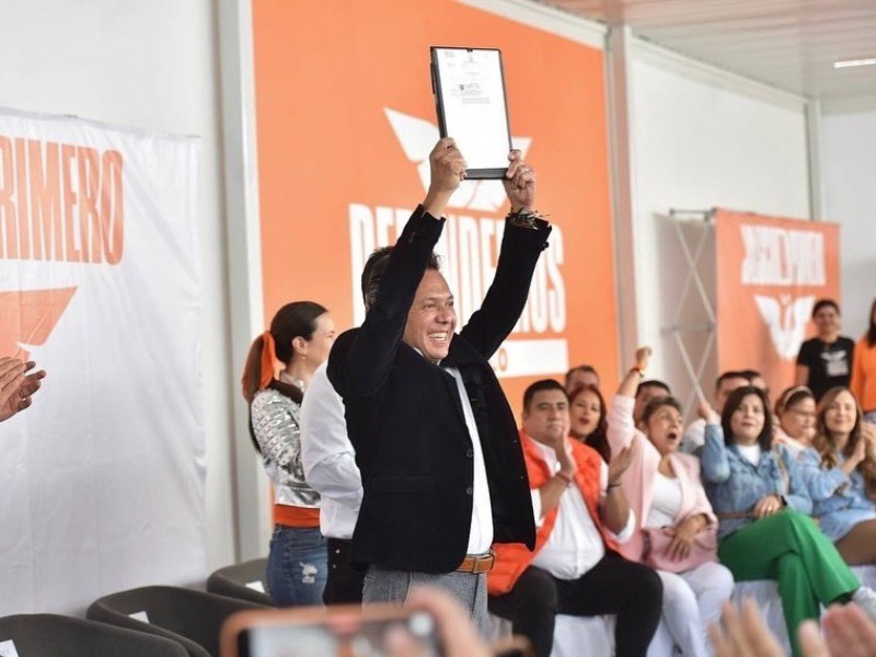 Pablo Lemus se registra como candidato al Gobierno de Jalisco