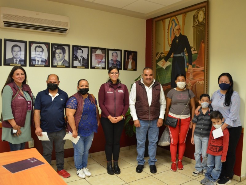 Pacientes con cáncer de Jacona recibieron apoyos de programa federal