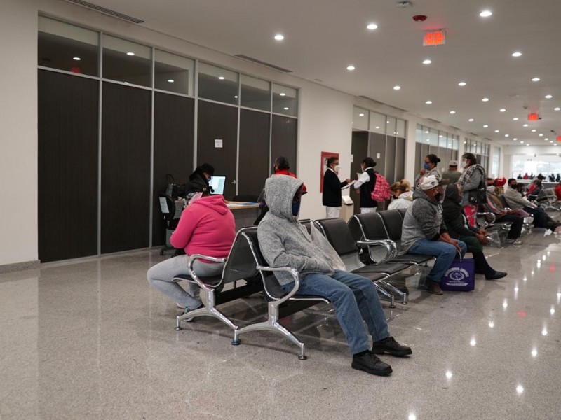 Pacientes COVID reciben atención en nuevas instalaciones de Ciudad Salud