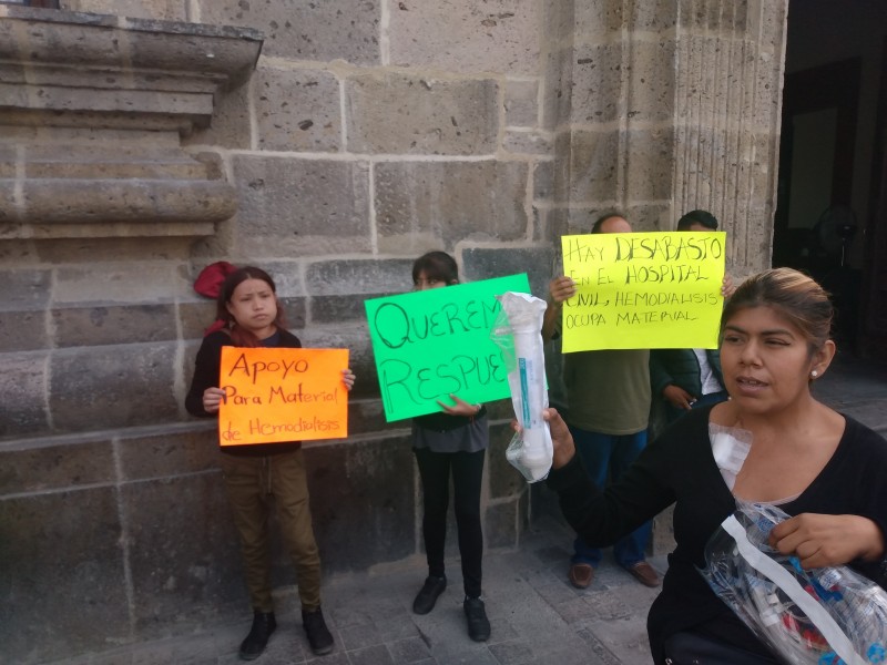 Pacientes renales del Hospital Civil siguen sin tratamientos