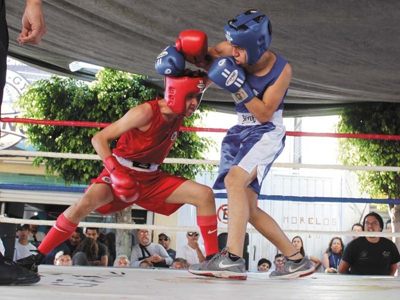 Pactan función de boxeo entre pupilos de los excampeones mundiales