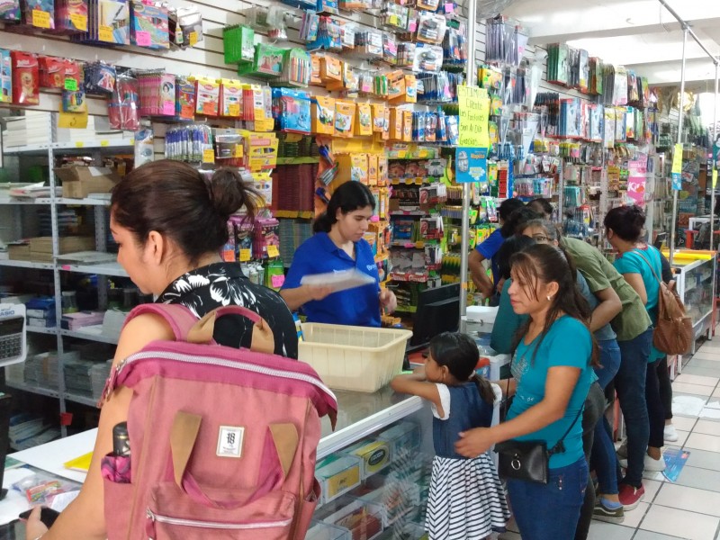 Compras de pánico de útiles escolares