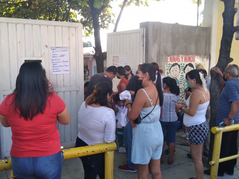 Padres de familia demandan señalética para jardín de niños