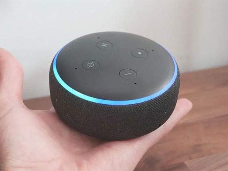 Padres de niñas llamadas Alexa protestan contra Amazon