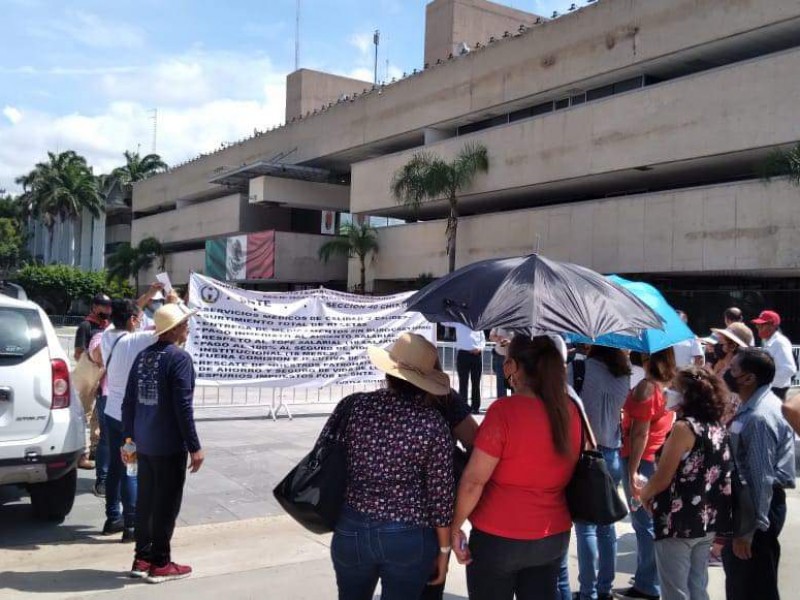 Pago de pensiones y jubilaciones podría recortarse en 99%