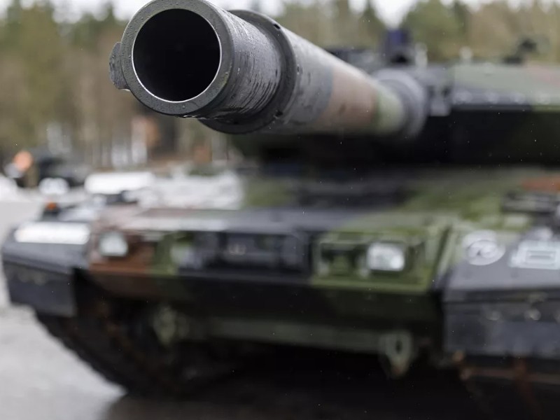 Países nórdicos y bálticos comprarán a EU armas para Ucrania