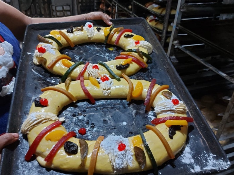 Panaderías locales comienzan producción de roscas de día de reyes