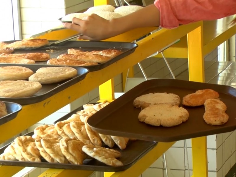 Panaderos evalúan ajustes en precios ante incremento de insumos