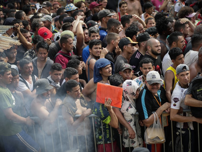 Panamá no da abasto, desbordado por la crisis migratoria