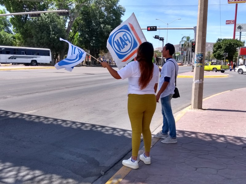 Panista renuncia a planillas de Estrella y Villegas