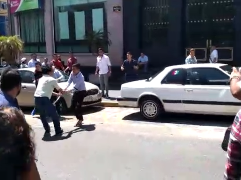 Panistas se golpean por presunta compra de votos