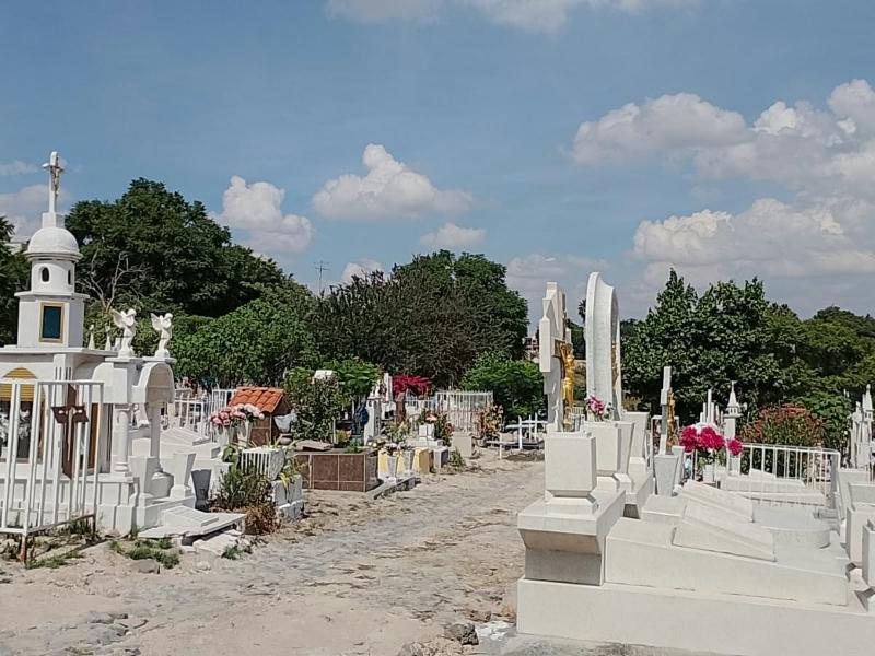 Panteón Jardines de Otoño en La Piedad espera 20 mil visitantes