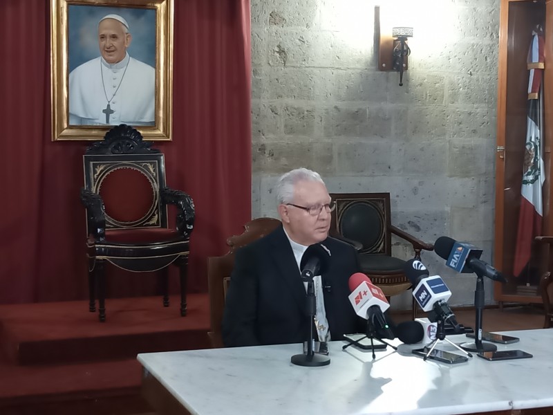 Papa Francisco acepta renuncia del cardenal, continuará por tiempo indefinido