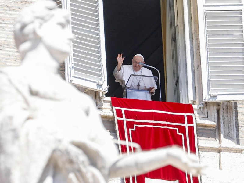 Papa Francisco denuncia muerte de migrantes en el Mediterráneo