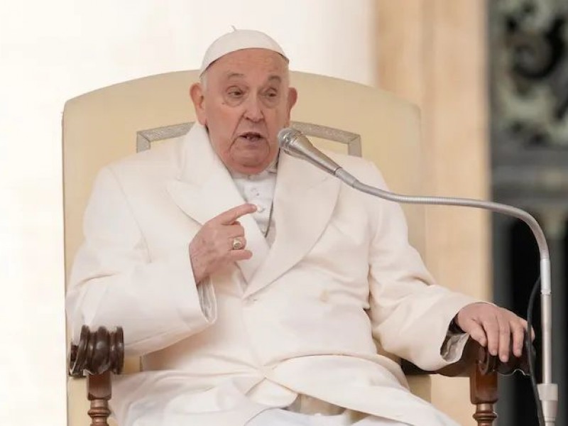Papa Francisco encabeza misa del Domingo de Ramos sin homilía