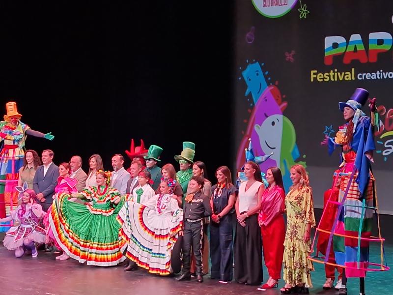 Papirolas celebra 31 años con “Somos luz” en el Centro Cultural Universitario