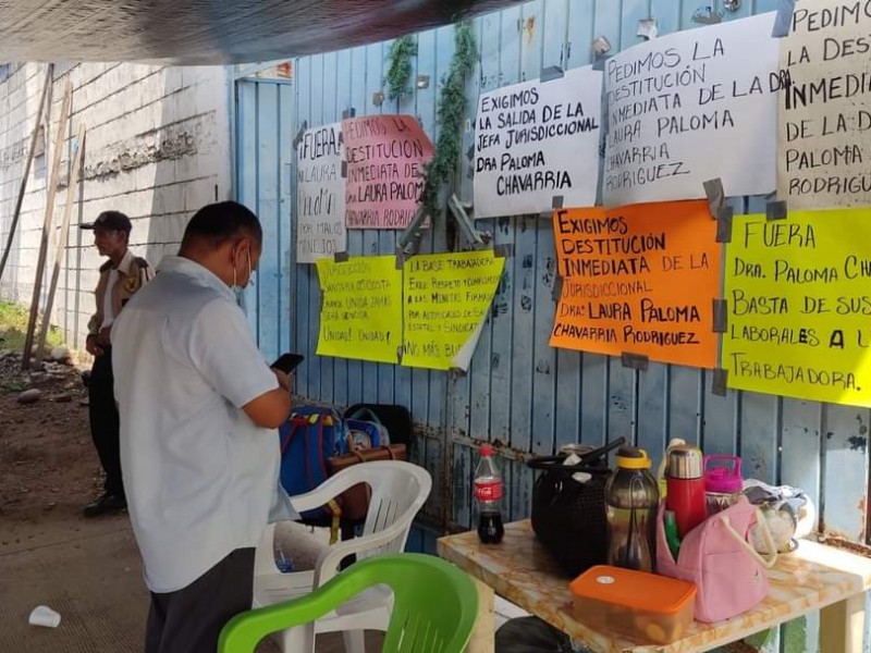 Paran labores trabajadores de Jurisdicción Sanitaria Costa Grande