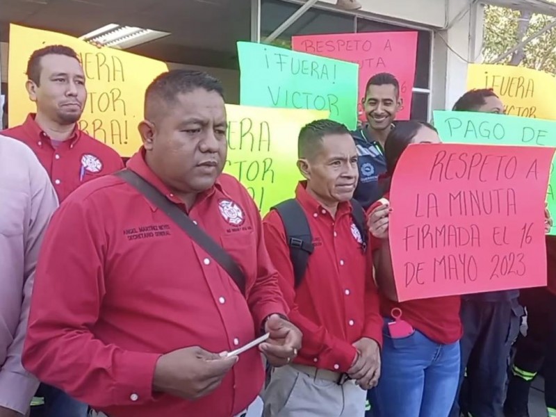 Paran trabajadores de PCGuerrero; piden salida del director de Finanzas