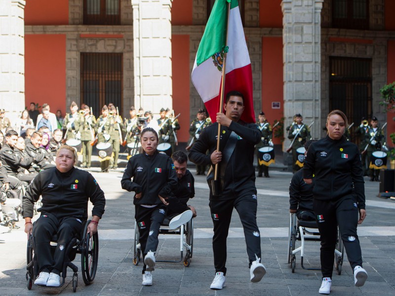 Paratletas de México son abanderados para Juegos Parapanamericanos