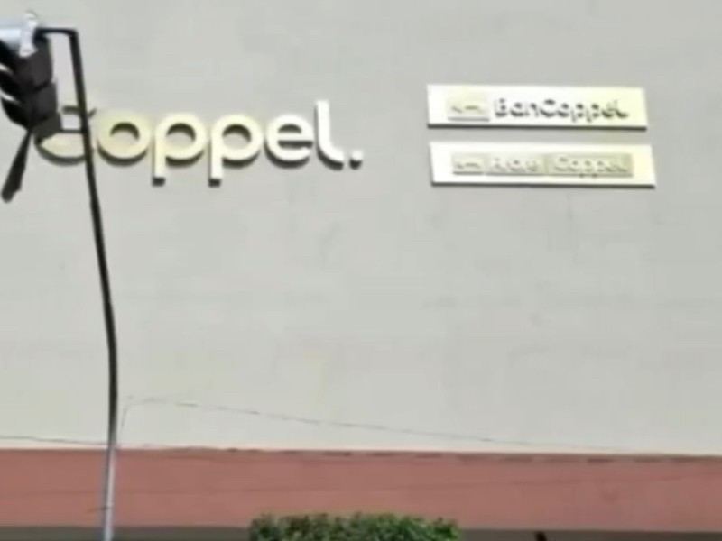 Pareja acusa a Coppel Tehuacán por robo de ahorros boda