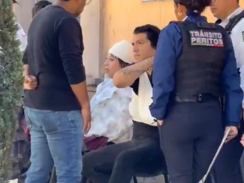 Pareja en motocicleta resulta lesionada tras presunto choque con patrulla