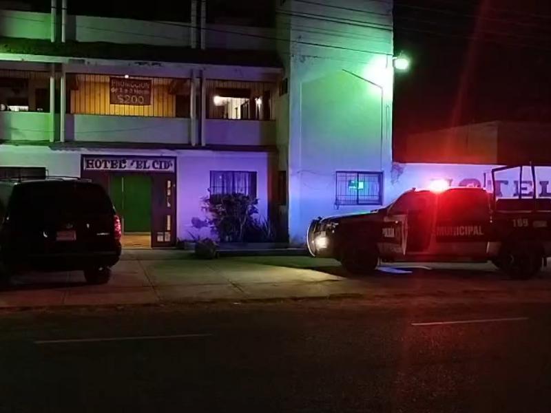 Pareja fue atacada a balazos dentro de un hotel en Ciudad Obregón