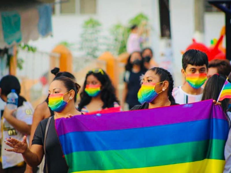 Parejas del mismo sexo en Tuxpan piden legalizar su unión