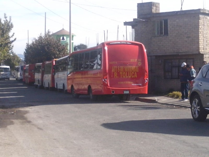 Paro de labores  de transporte en Toluca