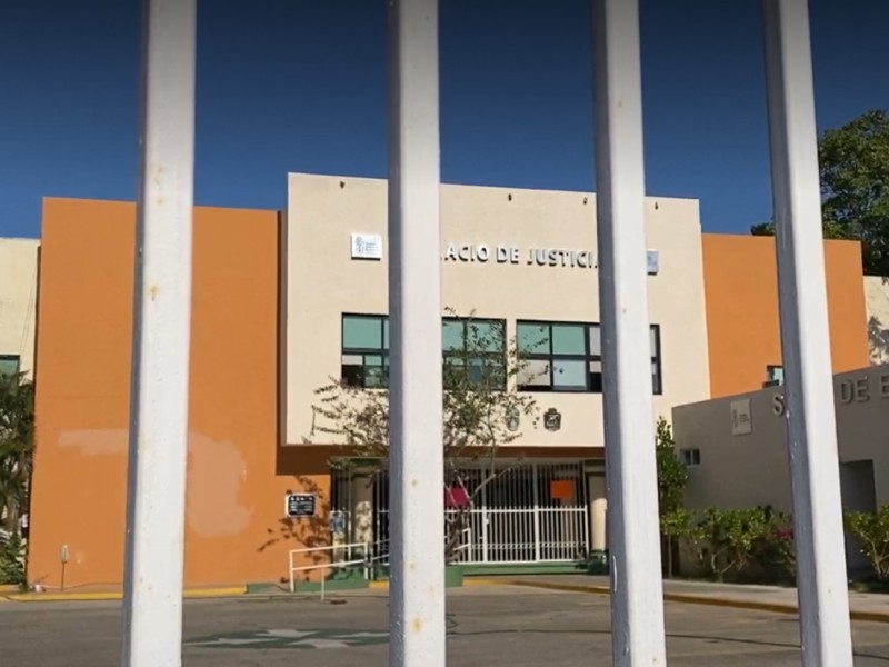 Paro del Tribunal de Justicia en Zihuatanejo cumple una semana