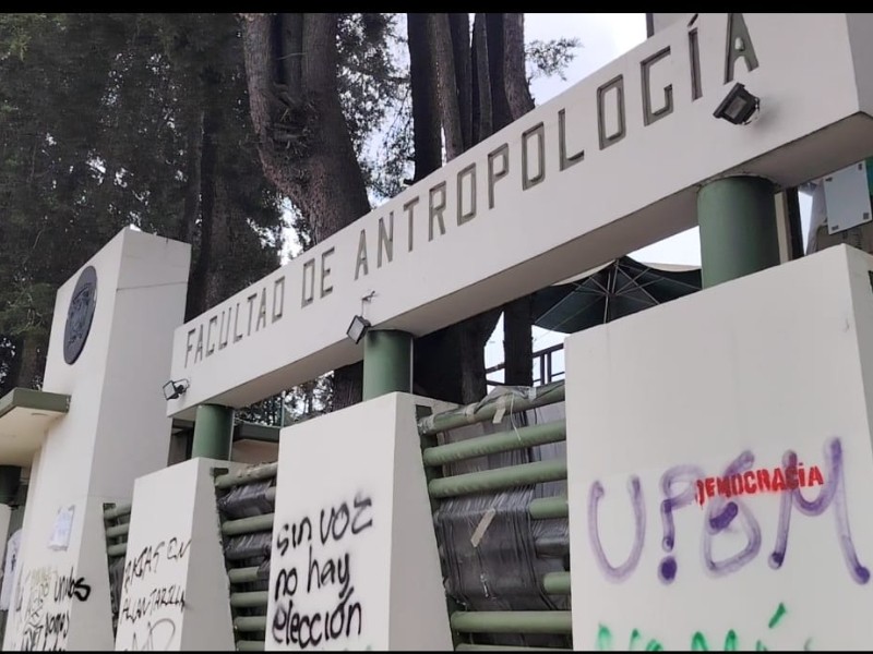 Paro en Antropología revela división entre estudiantes