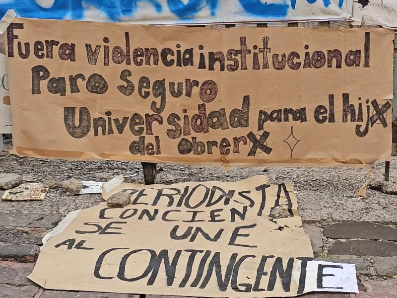 Paro en la Facultad de Filosofía requiere alimentos y suministros