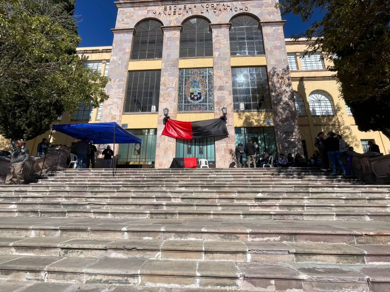 Paro en Normal “Manuela Ávila Camacho” afecta a más de 600 estudiantes