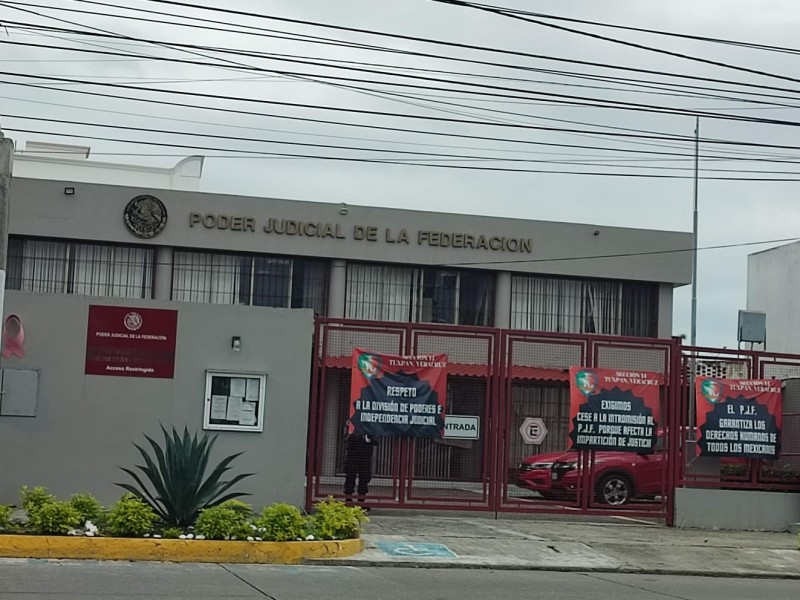 Paros Laborales en Tuxpan; unos cesan y otros continúan