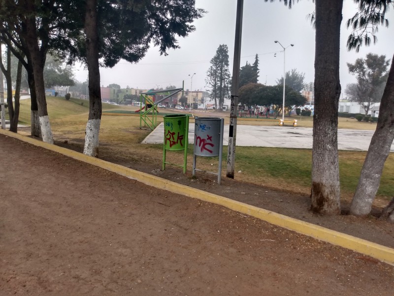 Parque de la Loma presenta descuido de autoridades