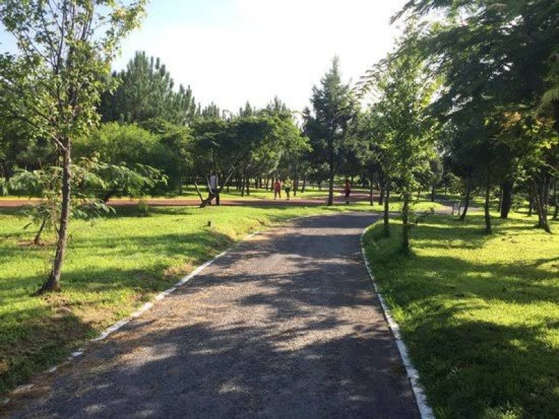 Parques no abrirán pronto