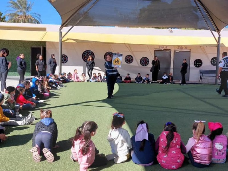 Participa la Municipal en la formación de futuros profesionistas