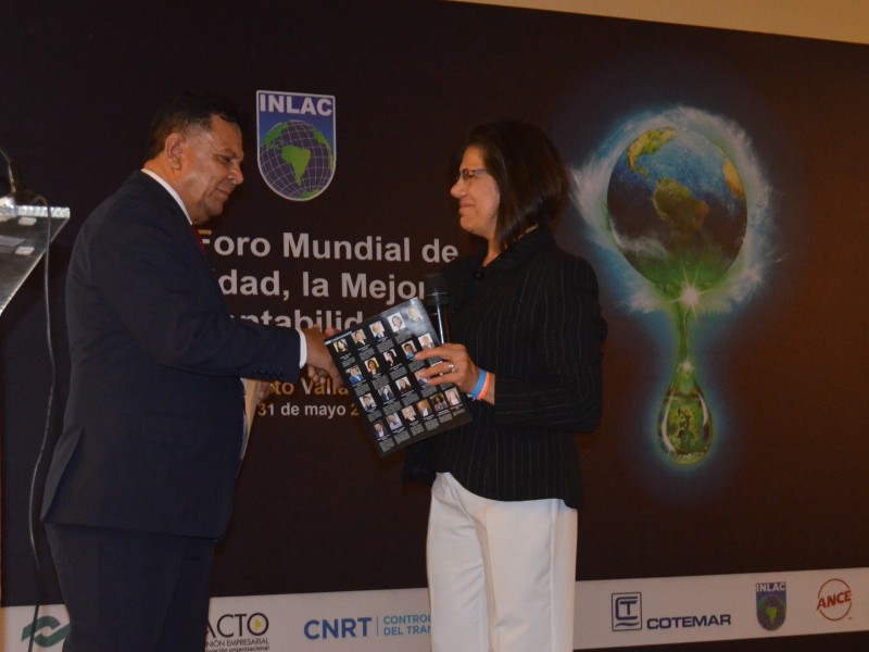 Participa Sutspes en Foro Mundial