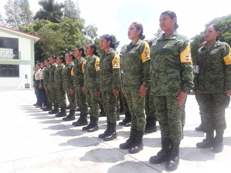 Participacion de mujeres en fuerzas armadas, aumenta