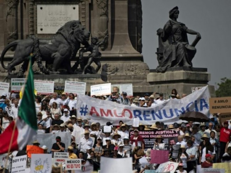 Participan 15 mil personas en marcha del silencio