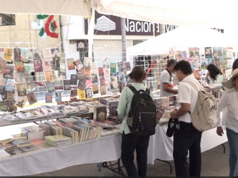 Llega la Feria Internacional del Libro a Salina Cruz