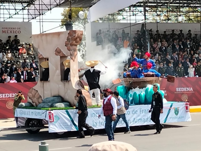 Participaron más de 15 mil personas en desfile de Puebla