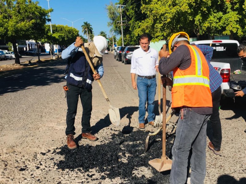 Partido Acción Nacional arranca programa de bacheo en Los Mochis