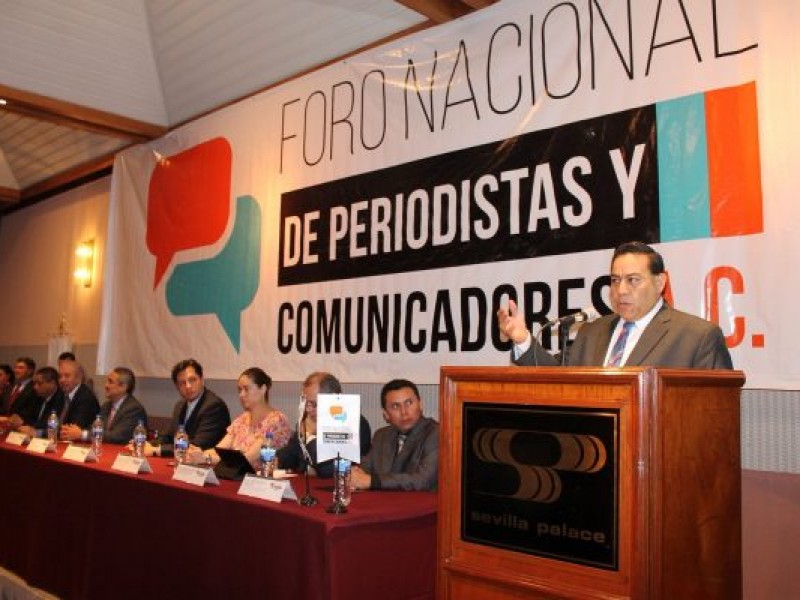 Partido del Trabajo va por protección a periodistas